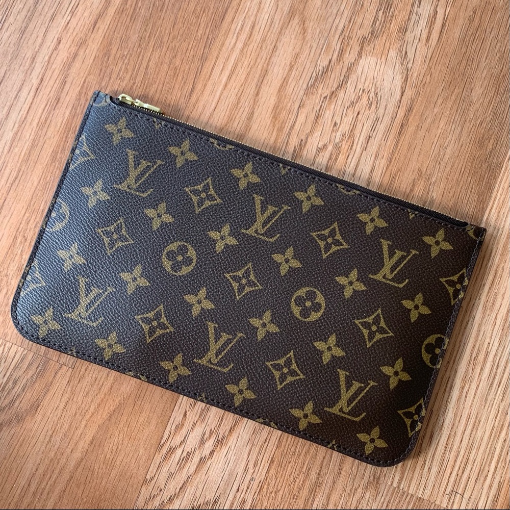 Louis Vuitton Neverfull GM pochette